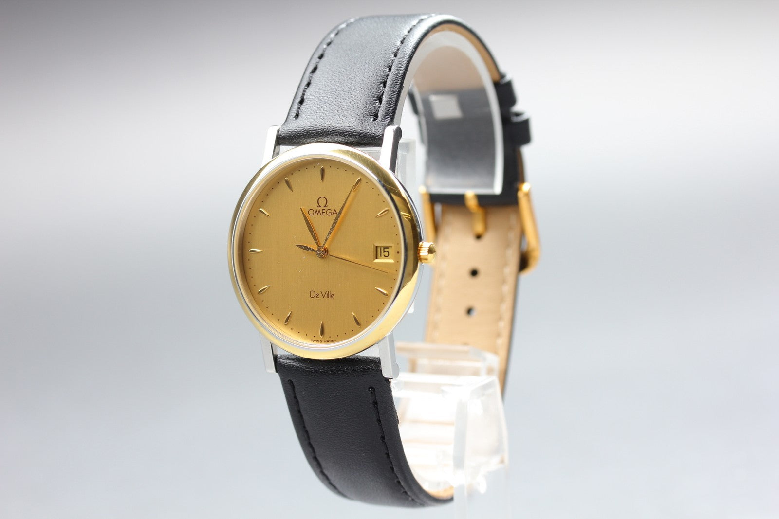 1993 Near MINT/Box, Paper OMEGA De Ville 32mm 196.2432 Quartz Gold Men's Vintage