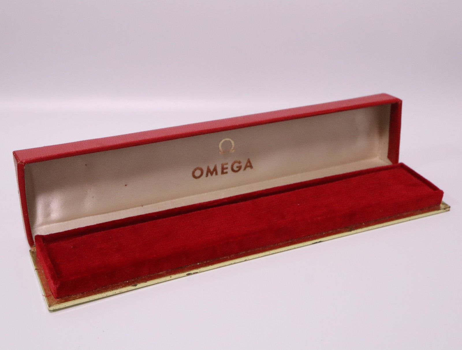 Near MINT OMEGA Vintage Red Watch Box Genuine Case Only for Women's JAPAN #2364