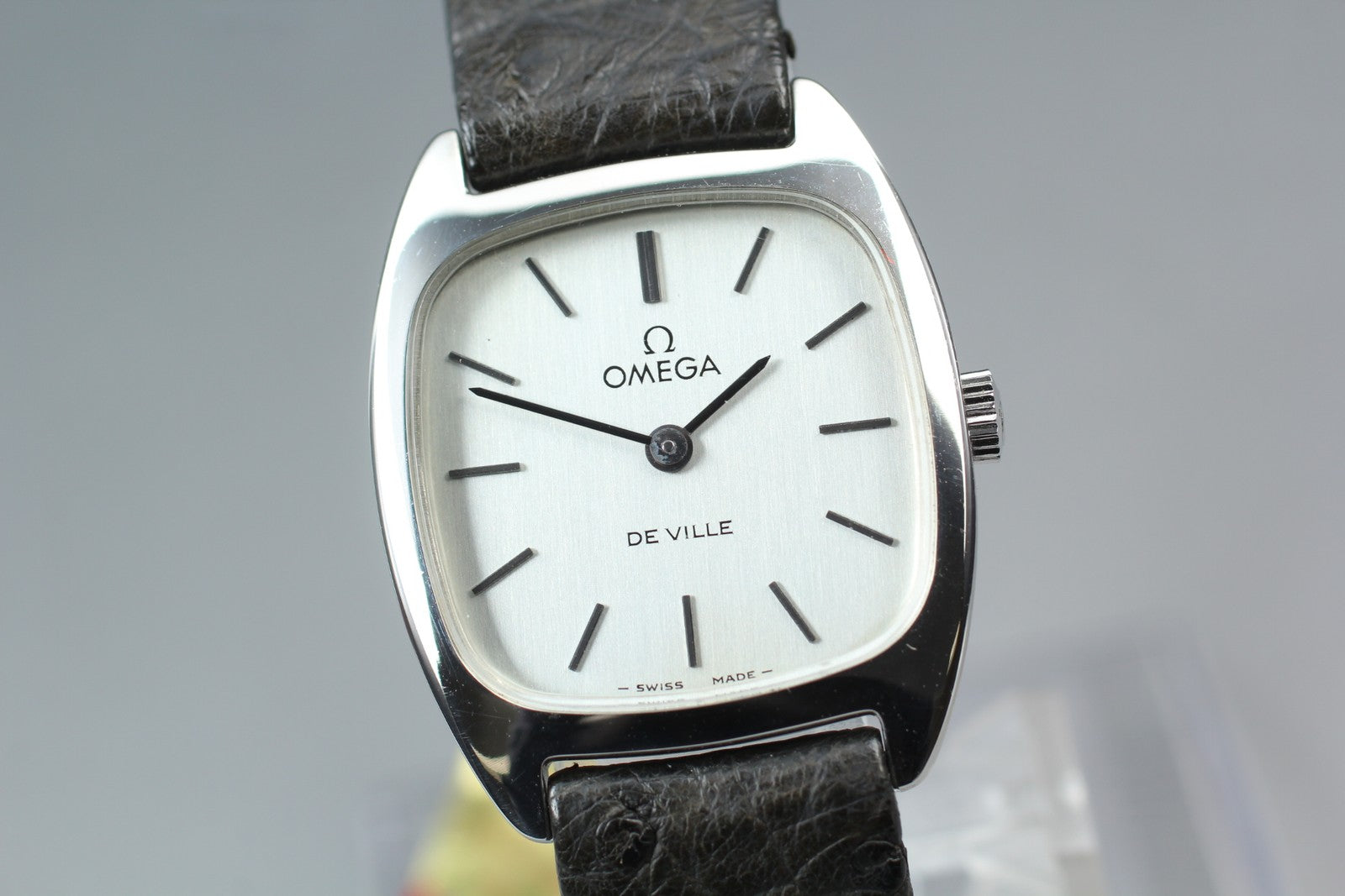 NOS/Box 1977 OMEGA De Ville 25mm 511.0531 Manual Silver Dial Women's Vintage