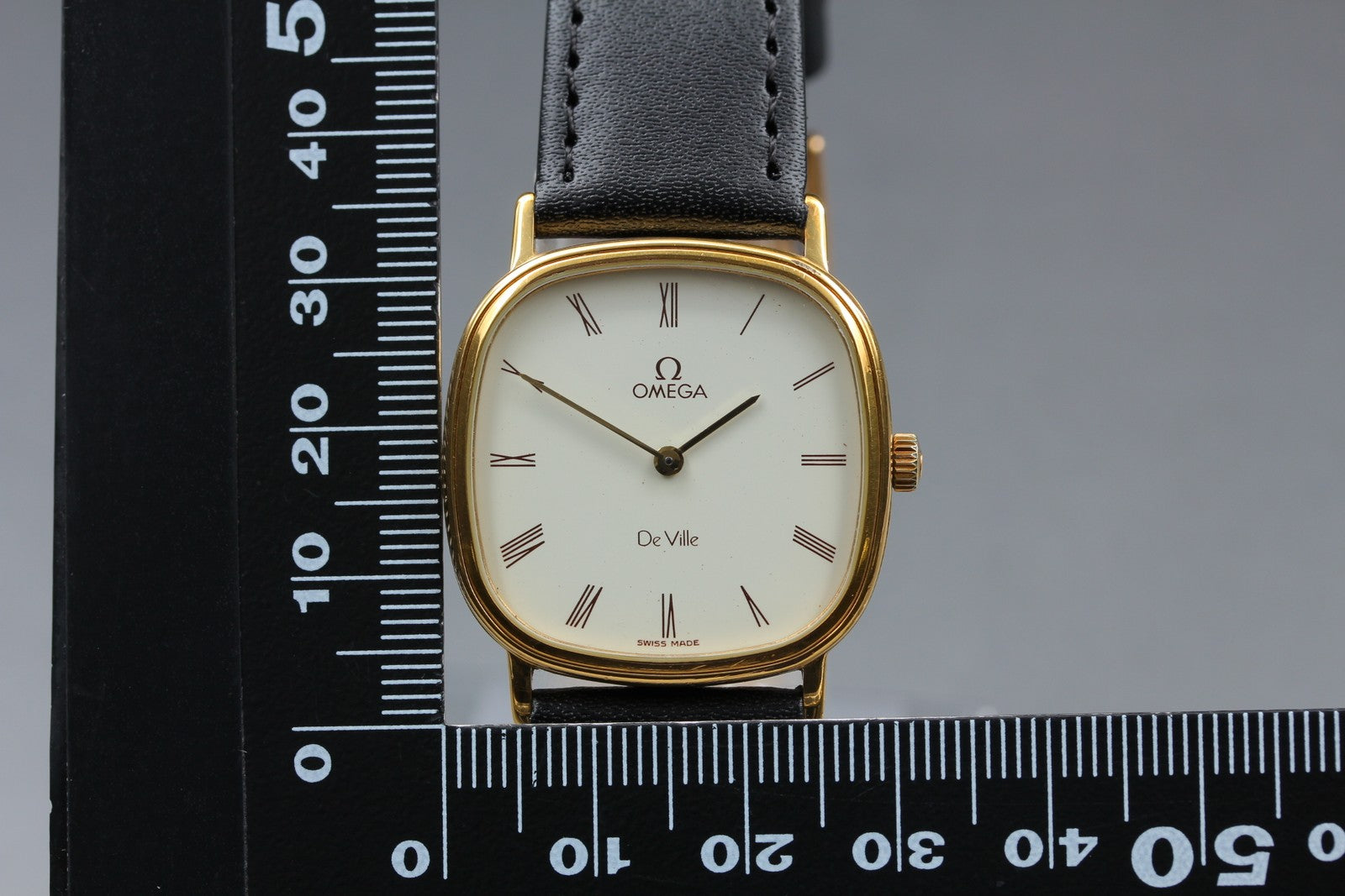 1979 Box, Paper OMEGA De Ville 30mm 111.0157 Manual Roman Men's Vintage Exc+5