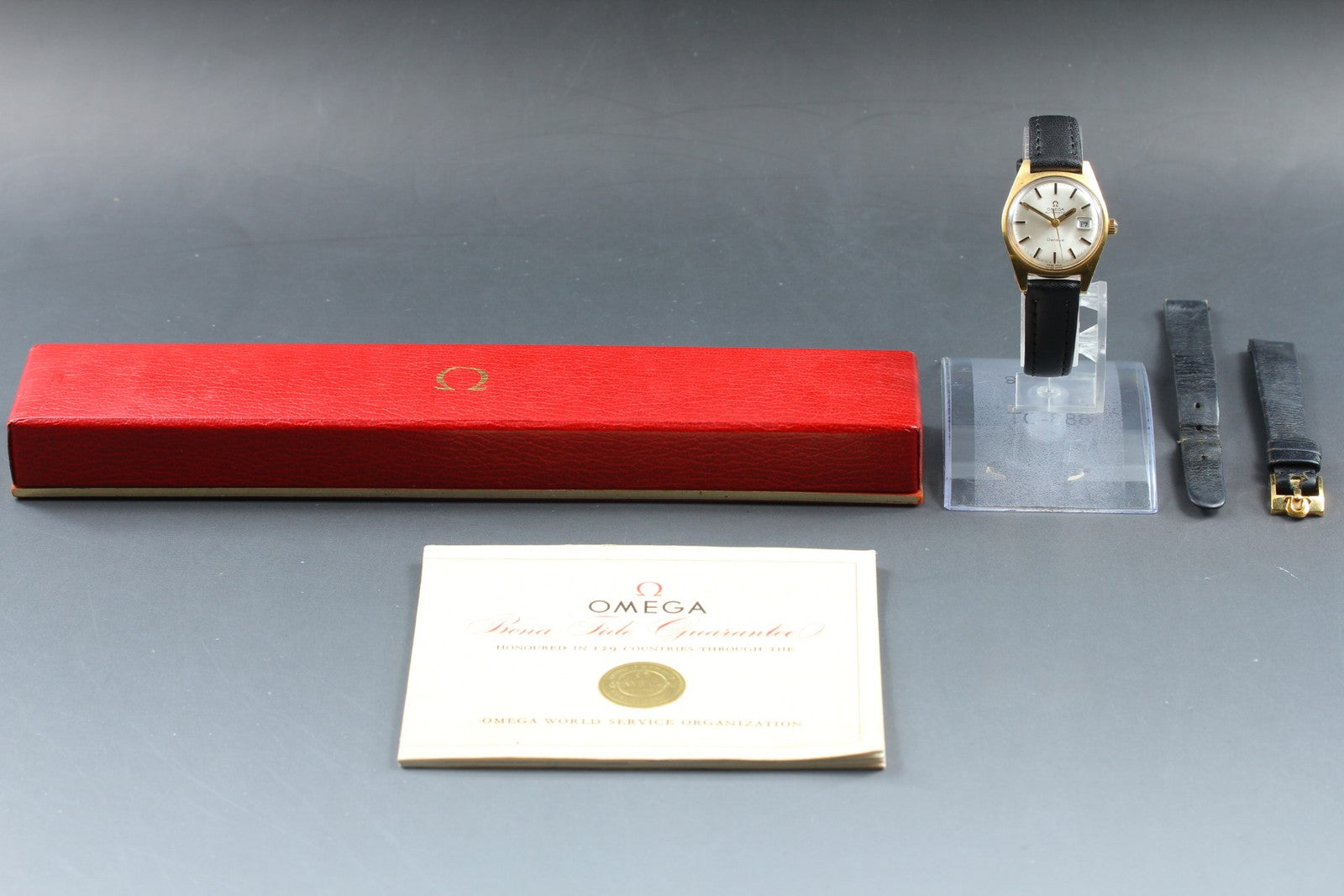 1969 Near MINT/Box, Paper OMEGA Geneve 24mm 566.012 Automatic Women's Vintage