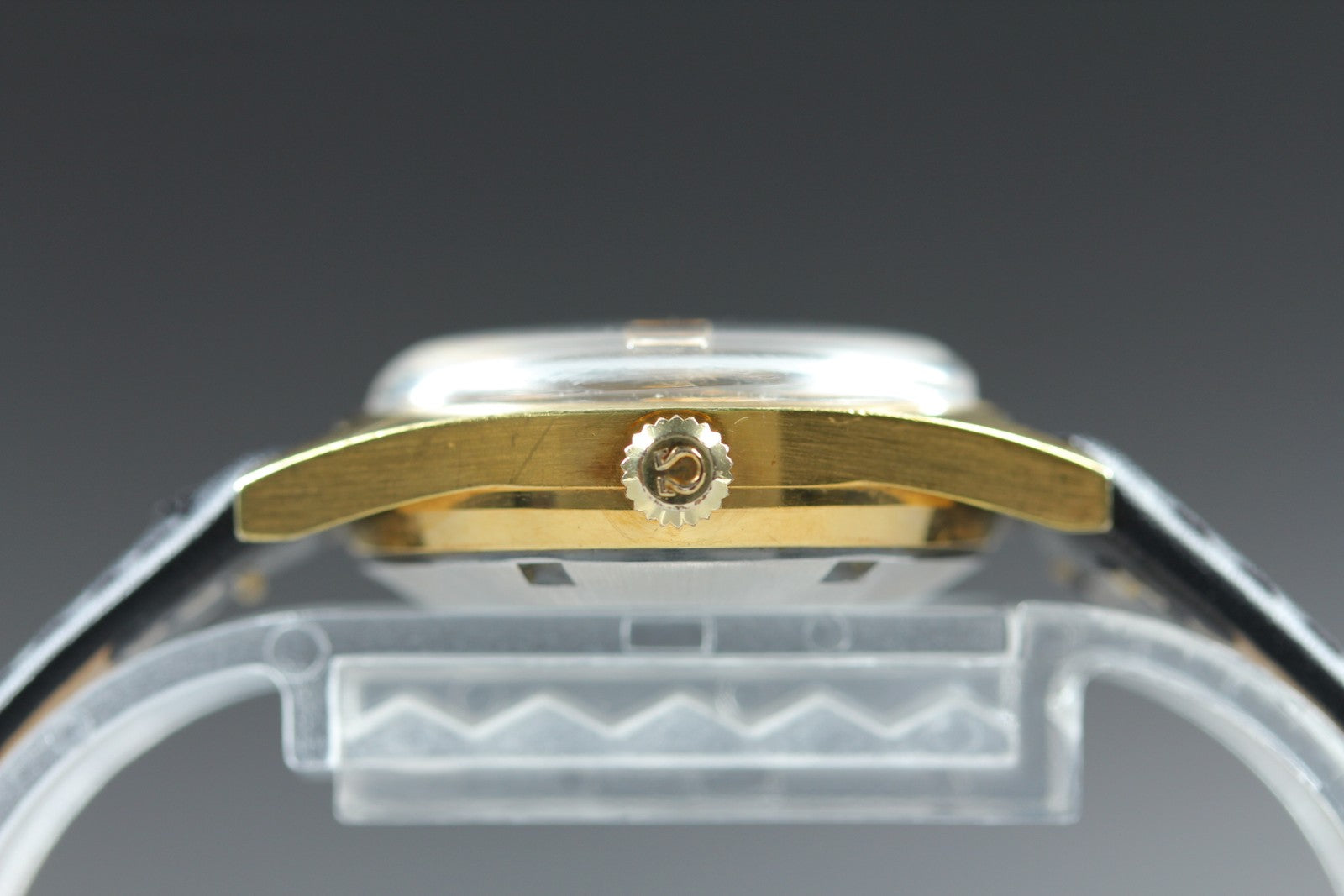 1969 Near MINT/Box, Paper OMEGA Geneve 24mm 566.012 Automatic Women's Vintage