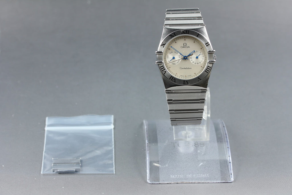 1987 Near MINT OMEGA Constellation 32mm 396.1070 Quartz Silver Men's Vintage