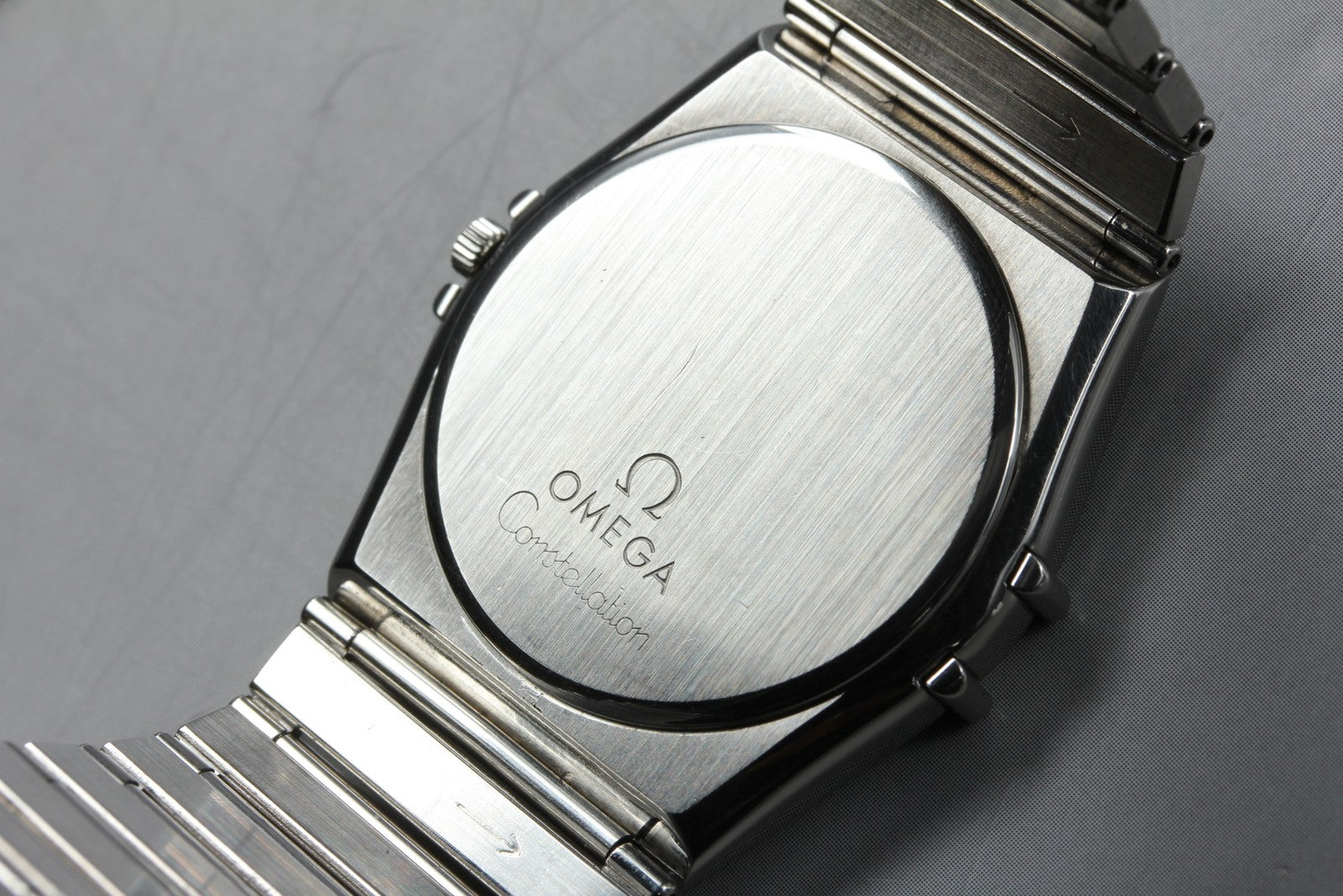 1987 Near MINT OMEGA Constellation 32mm 396.1070 Quartz Silver Men's Vintage