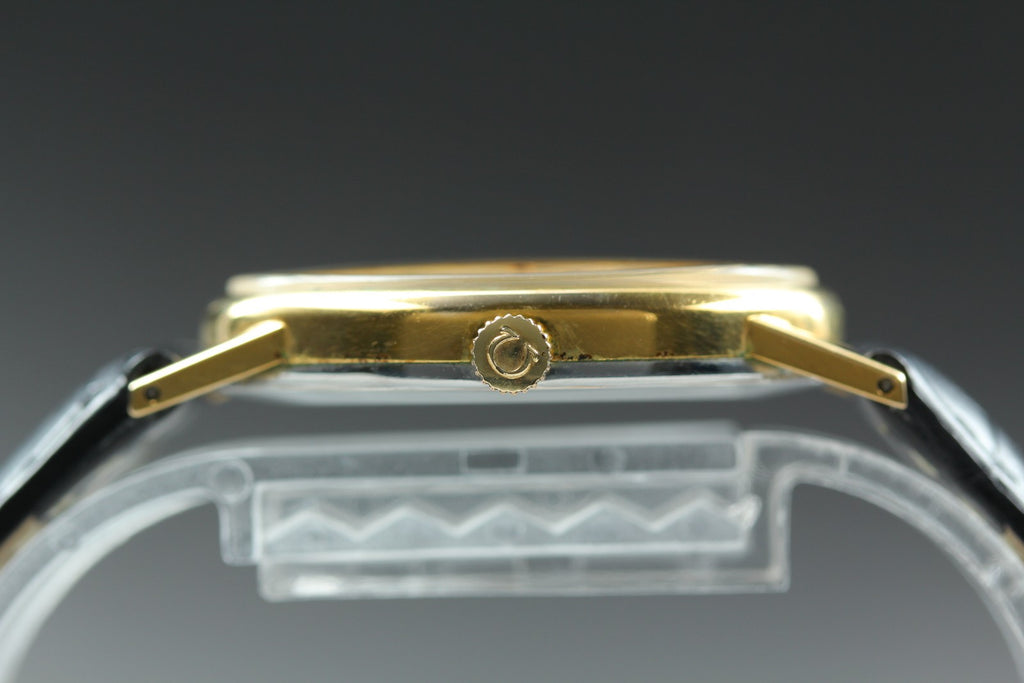 1974 Near MINT OMEGA Geneve 27mm 511.416 Manual Winding Gold Dial Unisex Vintage