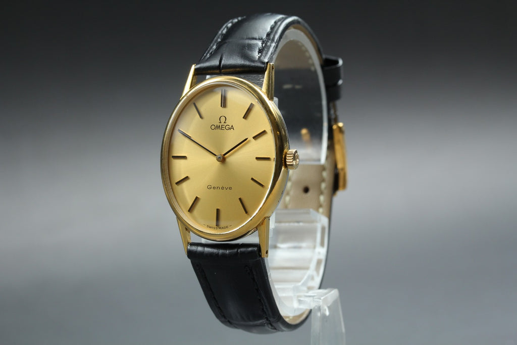 1974 Near MINT OMEGA Geneve 27mm 511.416 Manual Winding Gold Dial Unisex Vintage
