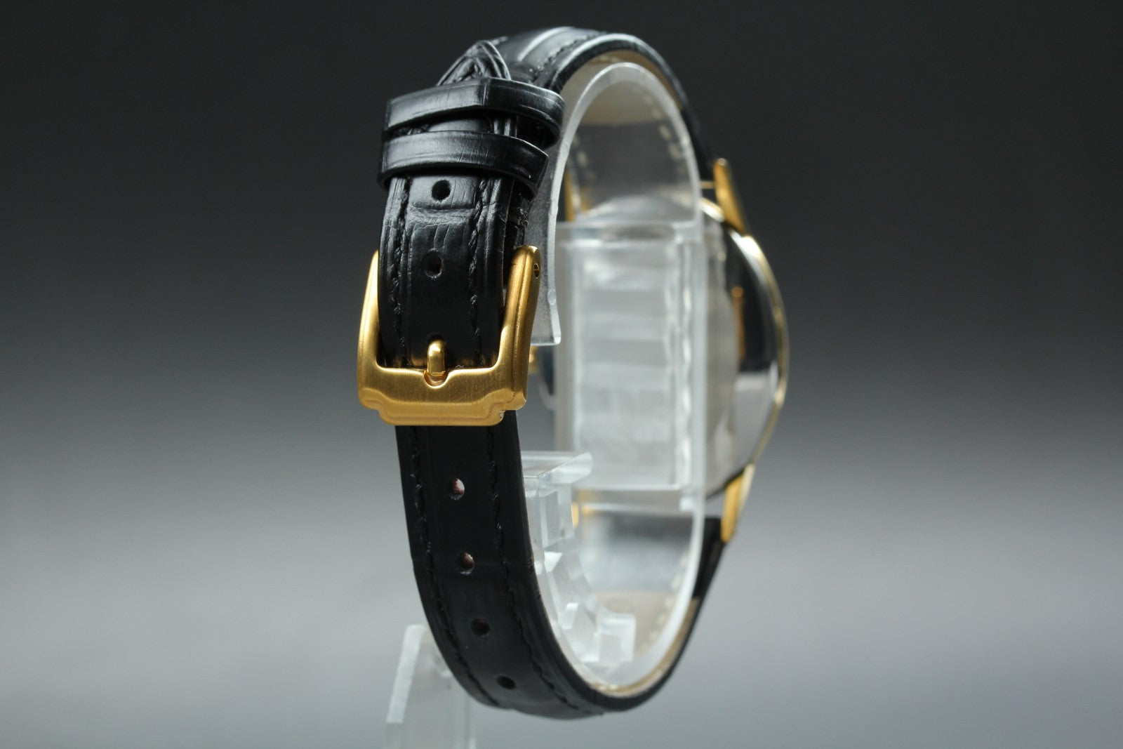 1974 Near MINT OMEGA Geneve 27mm 511.416 Manual Winding Gold Dial Unisex Vintage