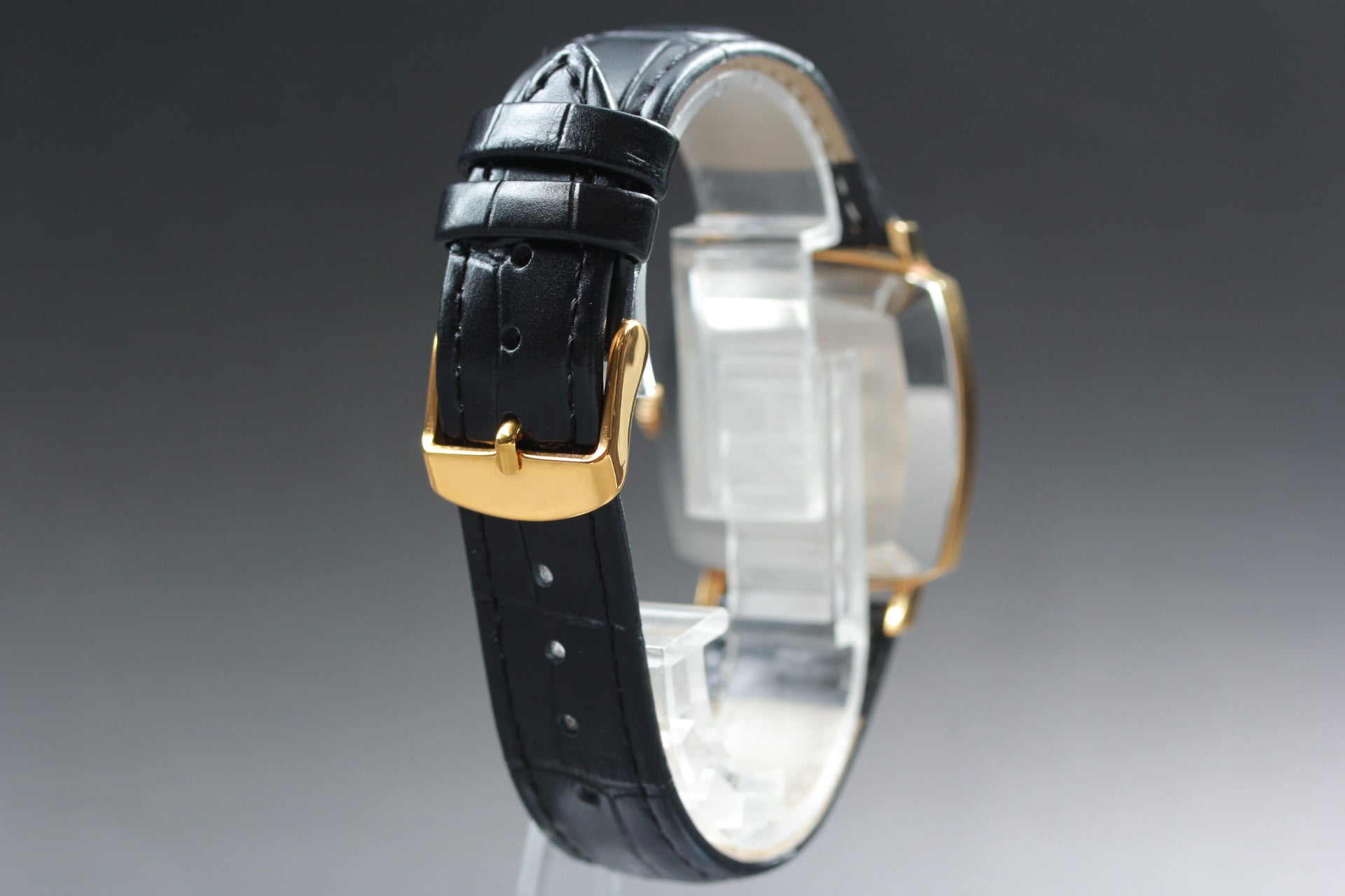 1971 Near MINT OMEGA Geneve 31mm 162.0010 Automatic Gold Dial Men's Vintage