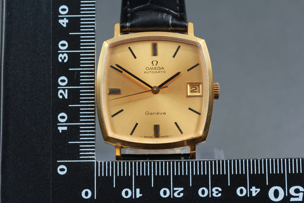 1971 Near MINT OMEGA Geneve 31mm 162.0010 Automatic Gold Dial Men's Vintage
