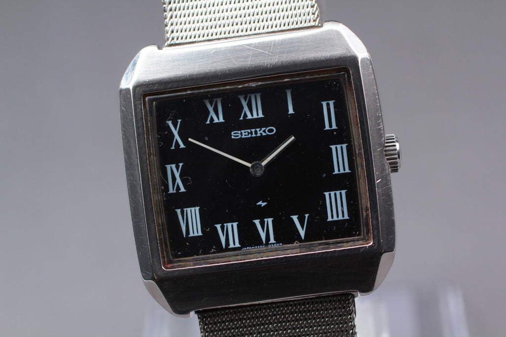 1973 SEIKO Chariot 2220-3170 30mm Manual Black Roman Dial Men's Vintage Exc+5