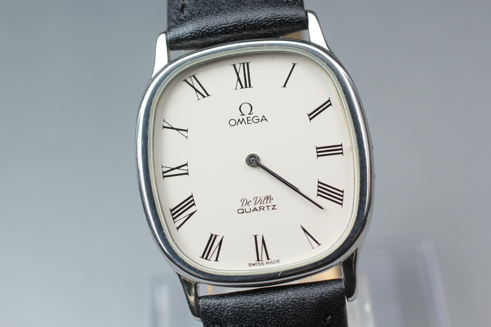 1981 OMEGA De Ville 30mm 191.0132 Quartz White Roman Dial Men's Vintage Exc+5