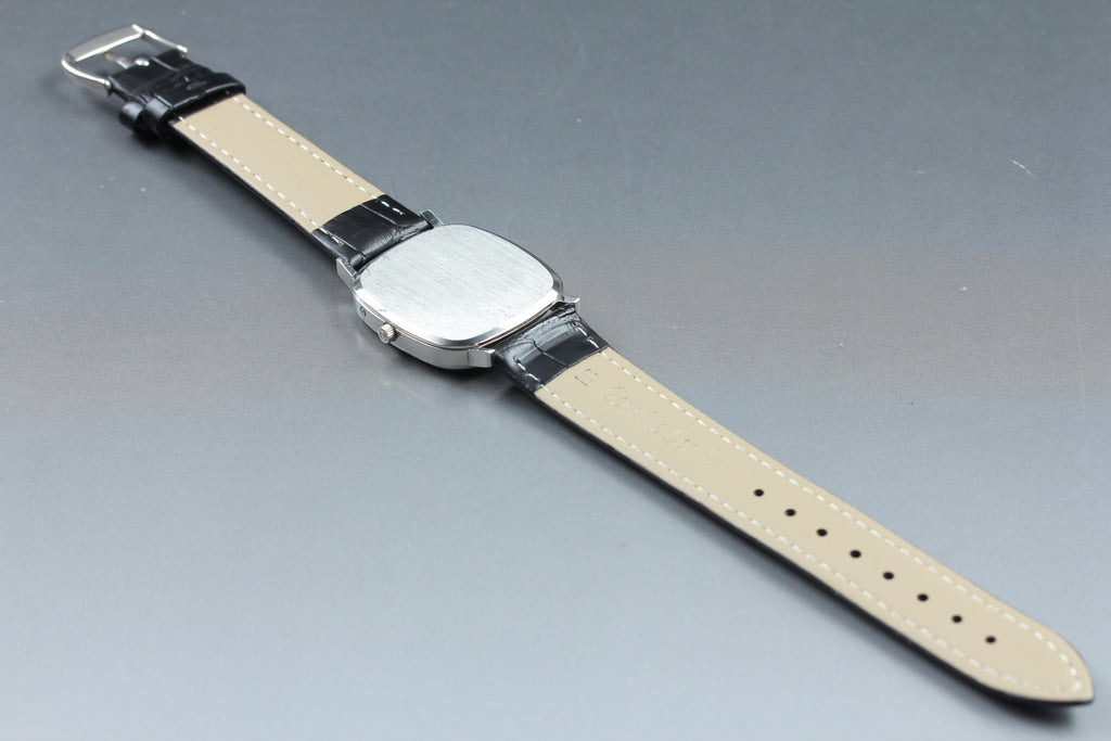 Near MINT OMEGA De Ville 31mm 192.0058 Quartz Silver Dial Men's Watch Vintage