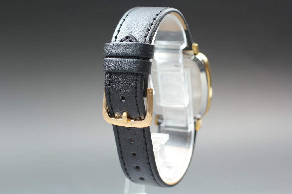 1973 Near MINT OMEGA De Ville 31mm 151.0045 Automatic Gold Dial Men's Vintage