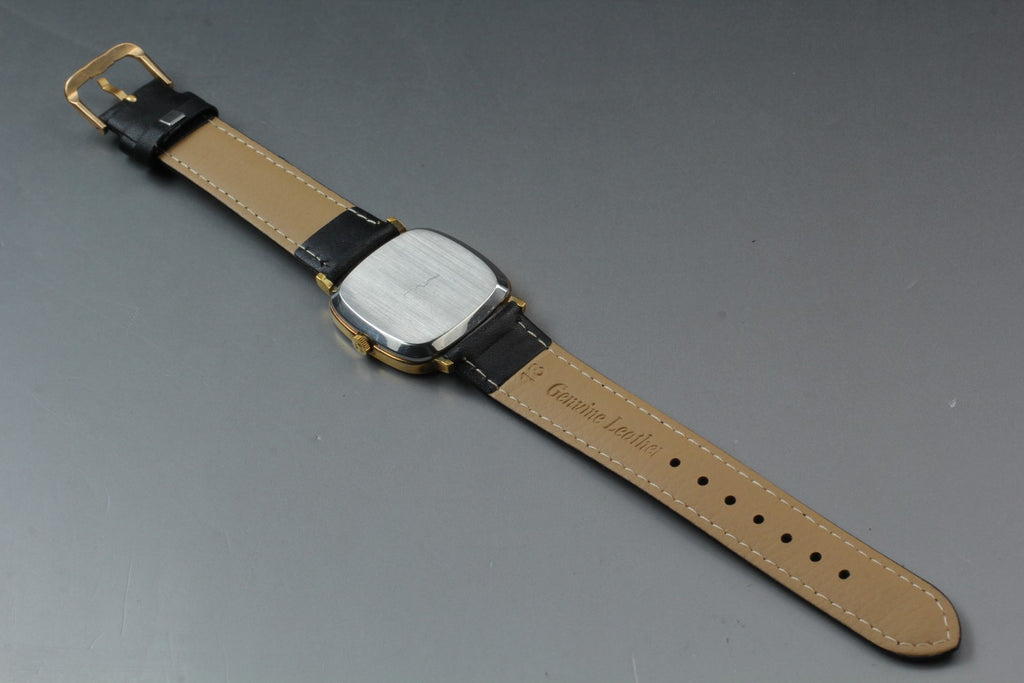 1973 Near MINT OMEGA De Ville 31mm 151.0045 Automatic Gold Dial Men's Vintage