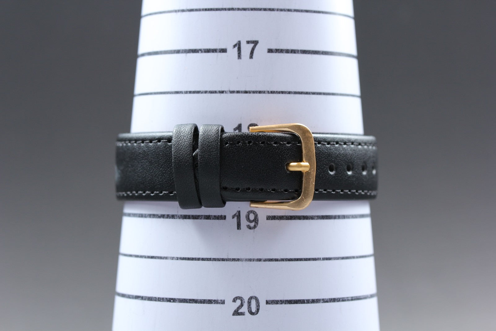 1991 Near MINT OMEGA De Ville 32mm 196.0312.1 Quartz Gold Dial Men's Vintage