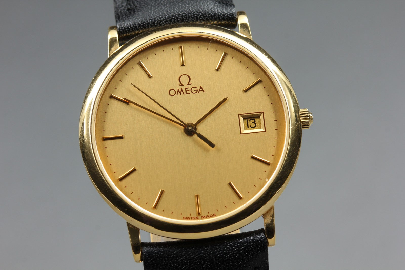 1993 Near MINT OMEGA De Ville 32mm 196.0312.1 Quartz Gold Men's Watch Vintage