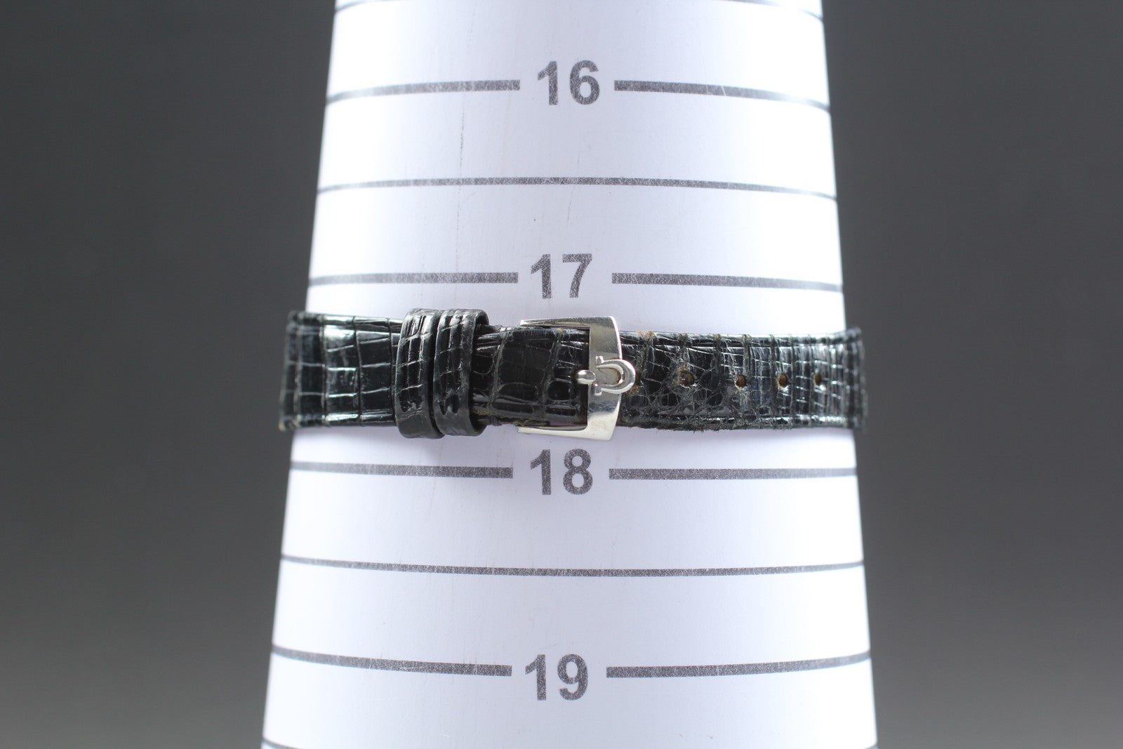 Serviced 1968 Near MINT OMEGA Constellation Turler 23mm 553.001 Automatic Women