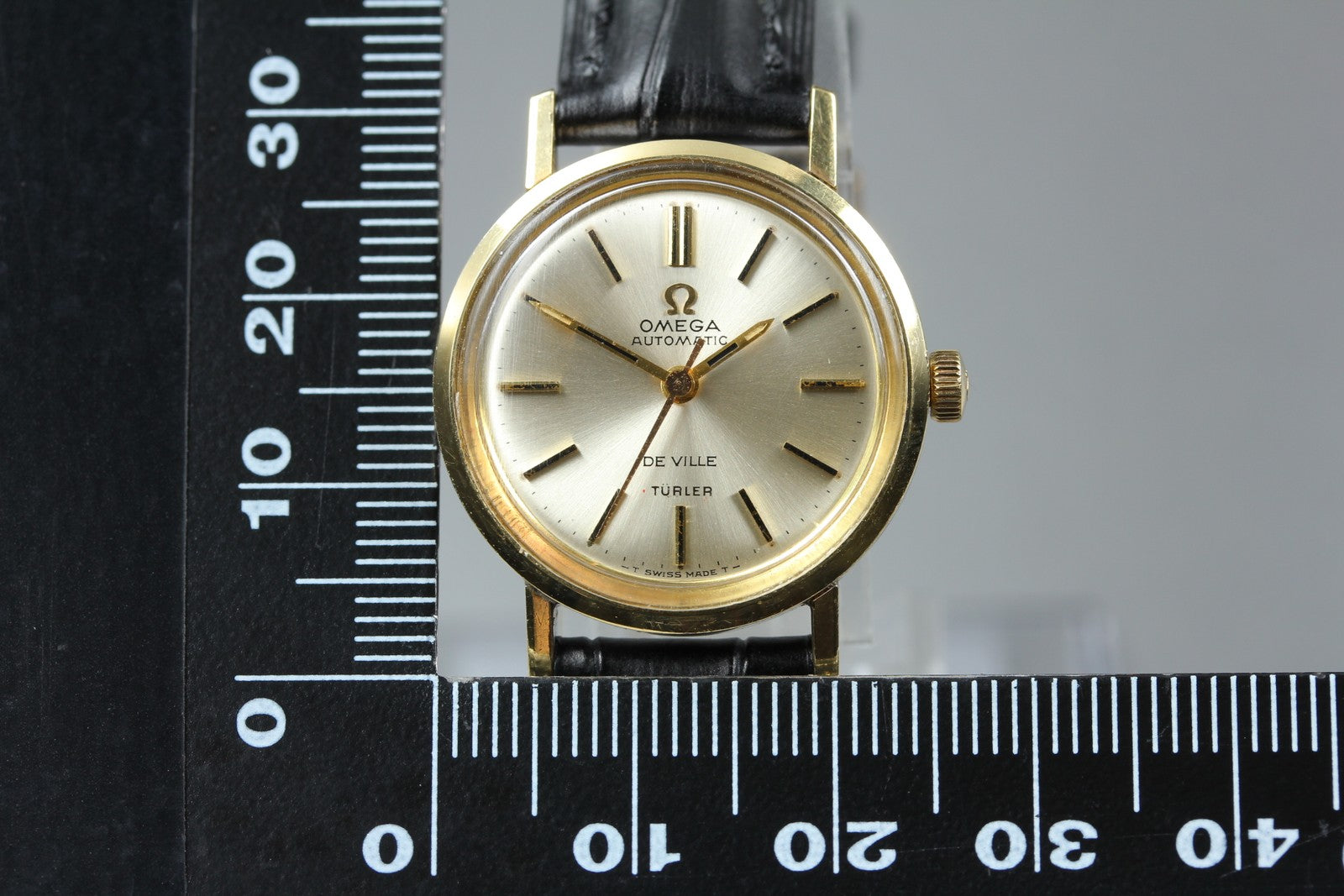 Serviced Near MINT OMEGA Seamaster De Ville Turler 25mm Automatic Gold Women's