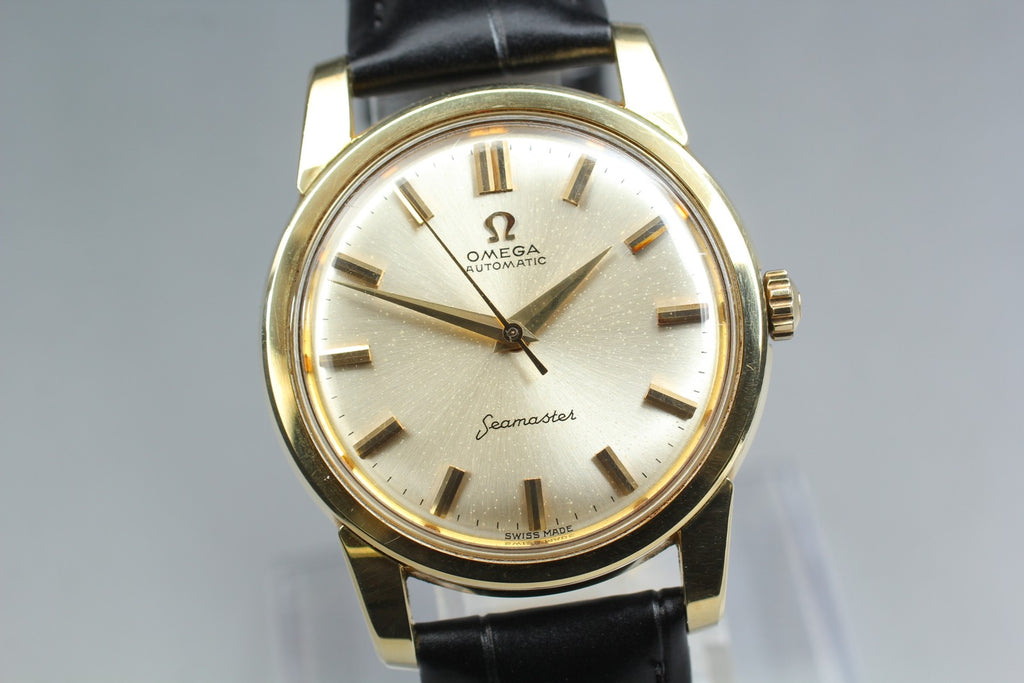 1962 Near MINT OMEGA Seamaster 34mm 14761 Automatic Gold Dial Men's Vintage