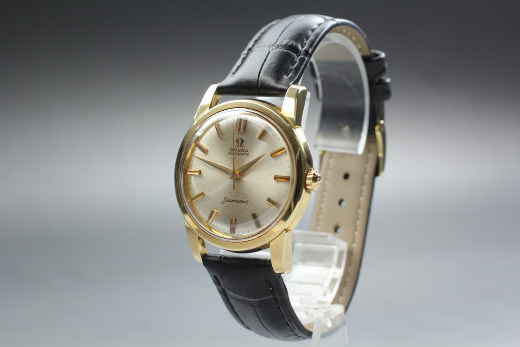 1962 Near MINT OMEGA Seamaster 34mm 14761 Automatic Gold Dial Men's Vintage