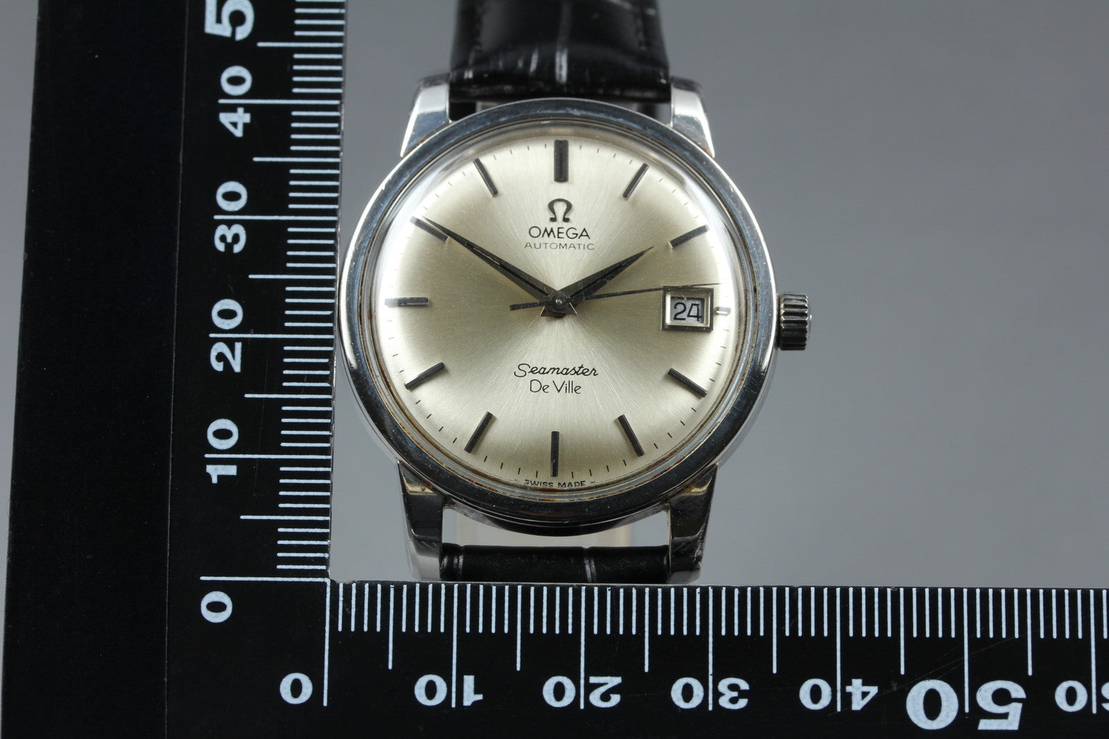 1963 Near MINT OMEGA Seamaster De Ville 36mm 166.011 Automatic Men's Vintage