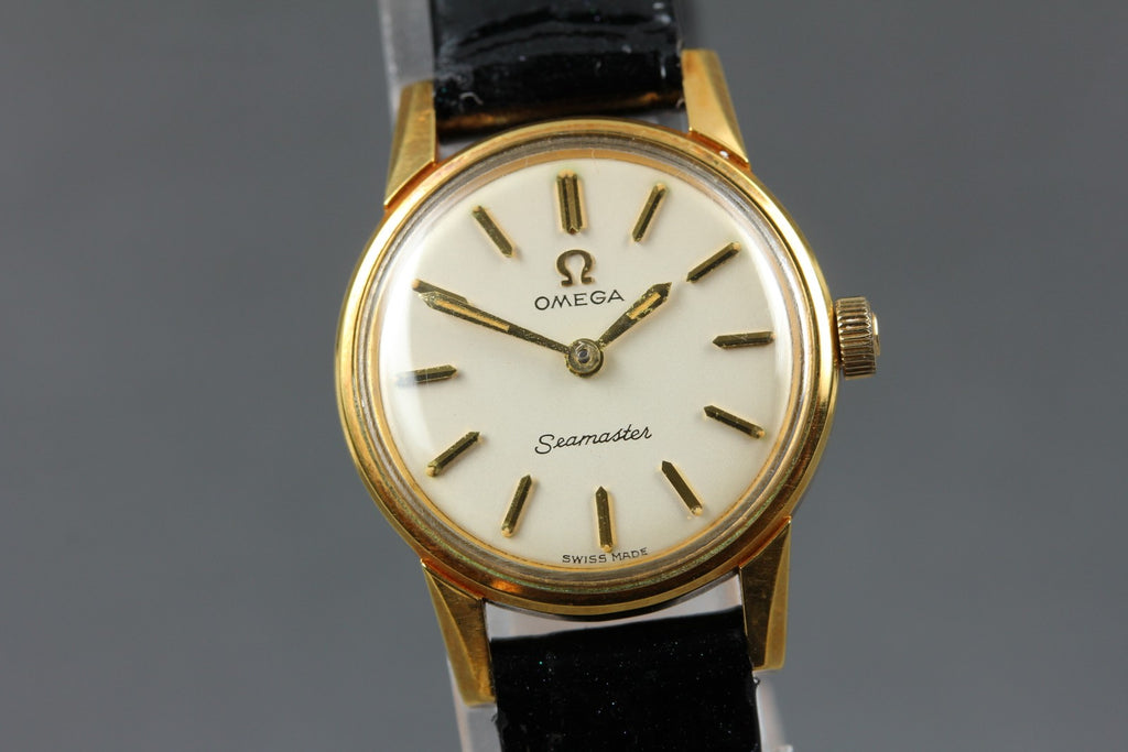 1963 Near MINT OMEGA Seamaster 22mm 515.001 Manual White Dial Women's Vintage