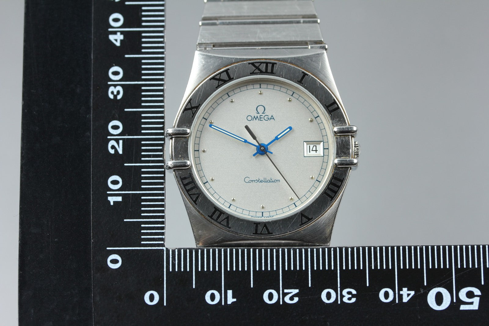 1993 Near MINT OMEGA Constellation 32mm 396.1070.1 Quartz Silver Men's Vintage