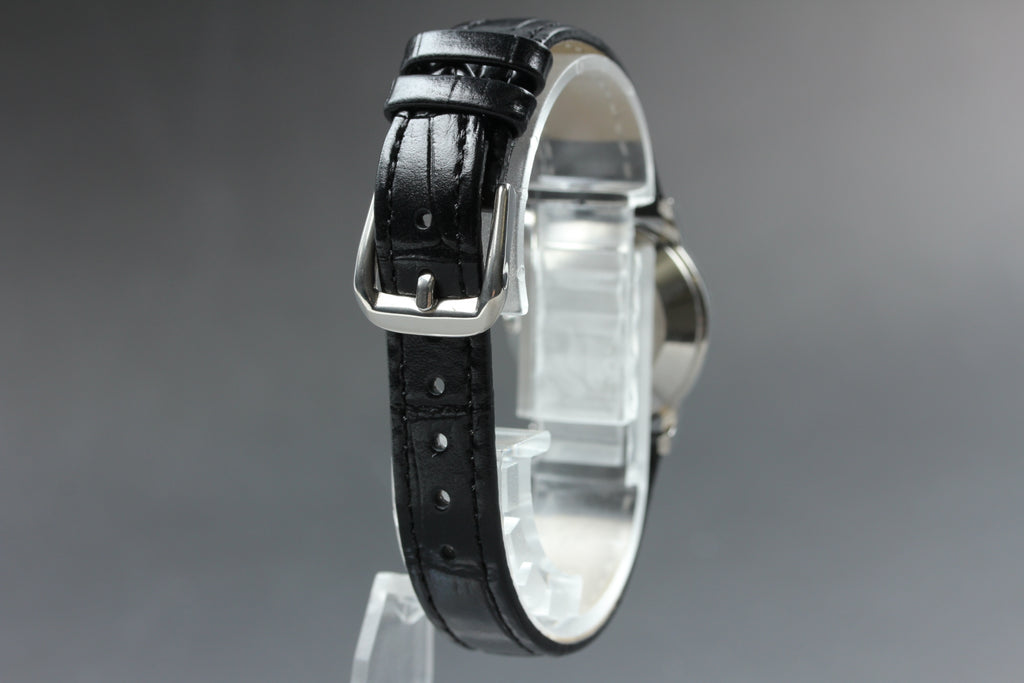 1979 Near MINT OMEGA De Ville 25mm 591.0012 Quartz Silver Dial Women's Vintage