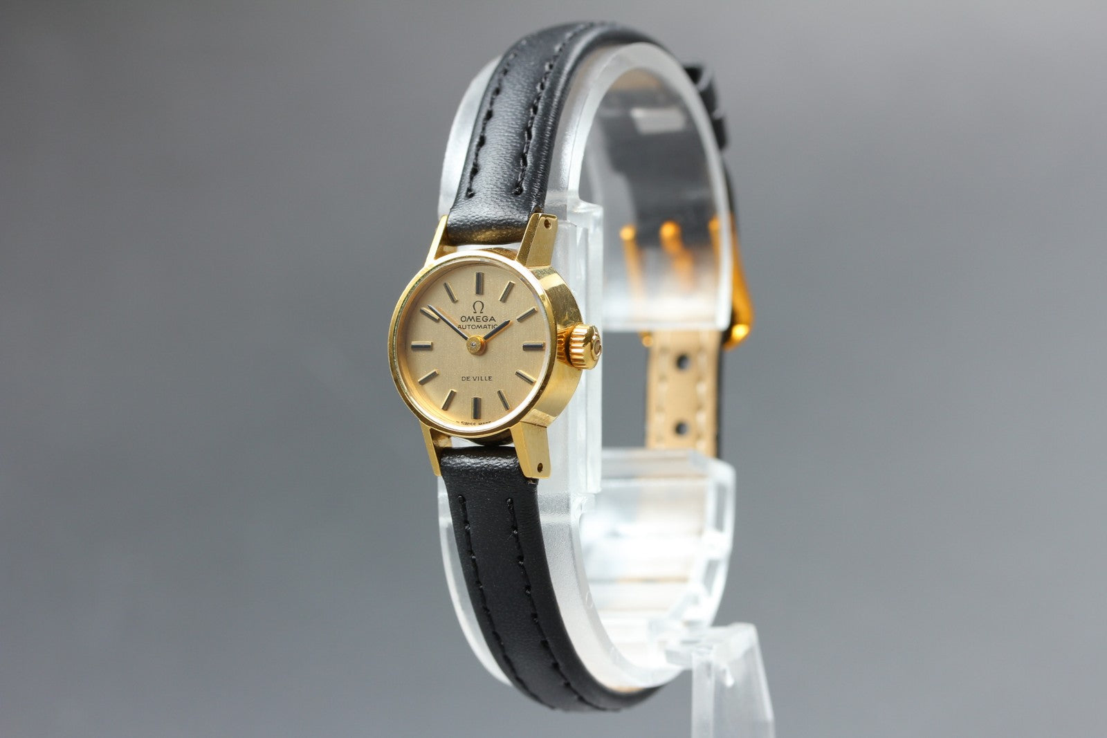 1972 Near MINT OMEGA De Ville 18mm 511.0057 Automatic Gold Dial Women's Vintage