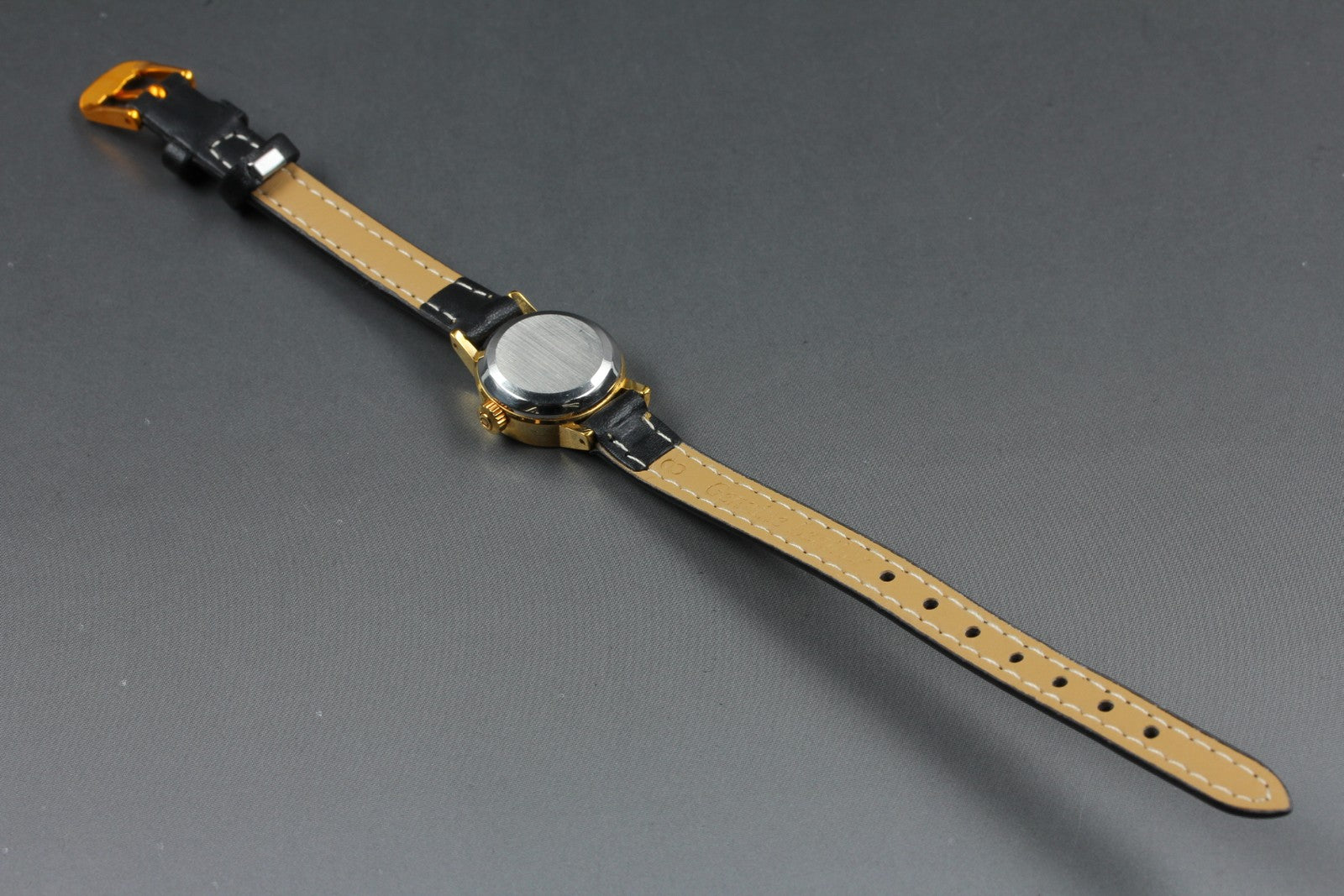 1972 Near MINT OMEGA De Ville 18mm 511.0057 Automatic Gold Dial Women's Vintage