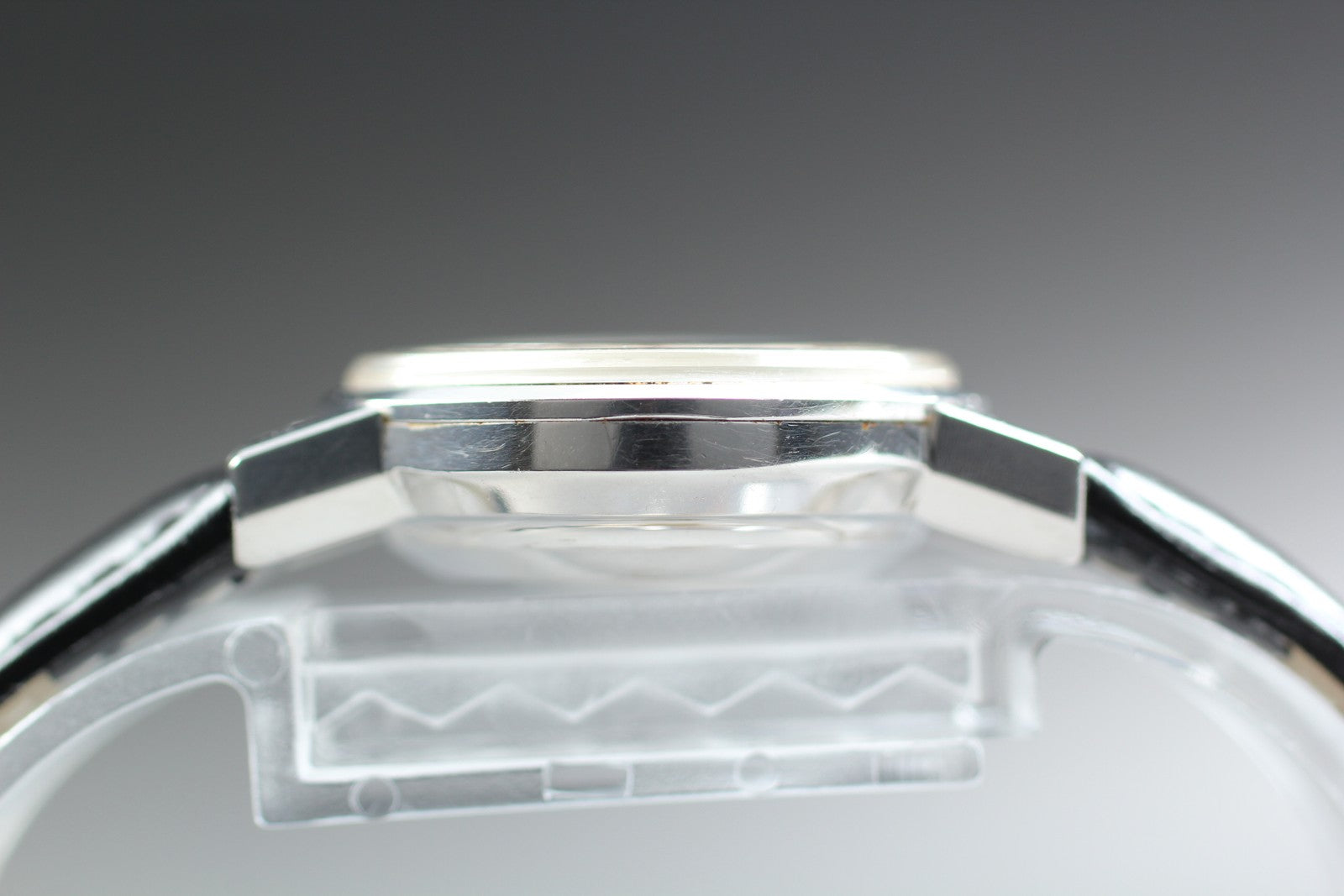 Near MINT Vintage OMEGA Seamaster De Ville 25mm Automatic Silver Dial Women's