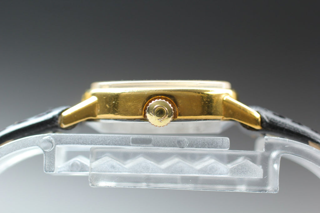 1977 Near MINT/Box OMEGA De Ville 18mm 511.0553 Manual Gold Dial Women's Vintage