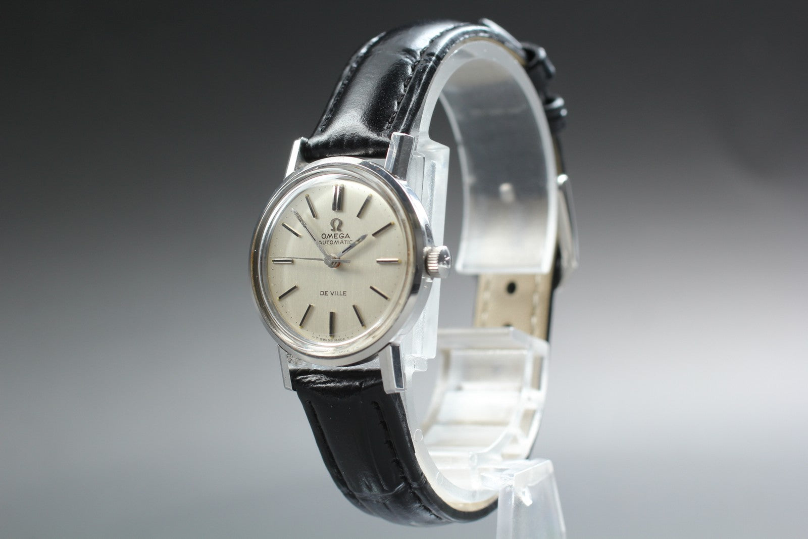 Near MINT Vintage OMEGA Seamaster De Ville 25mm Automatic Silver Dial Women's