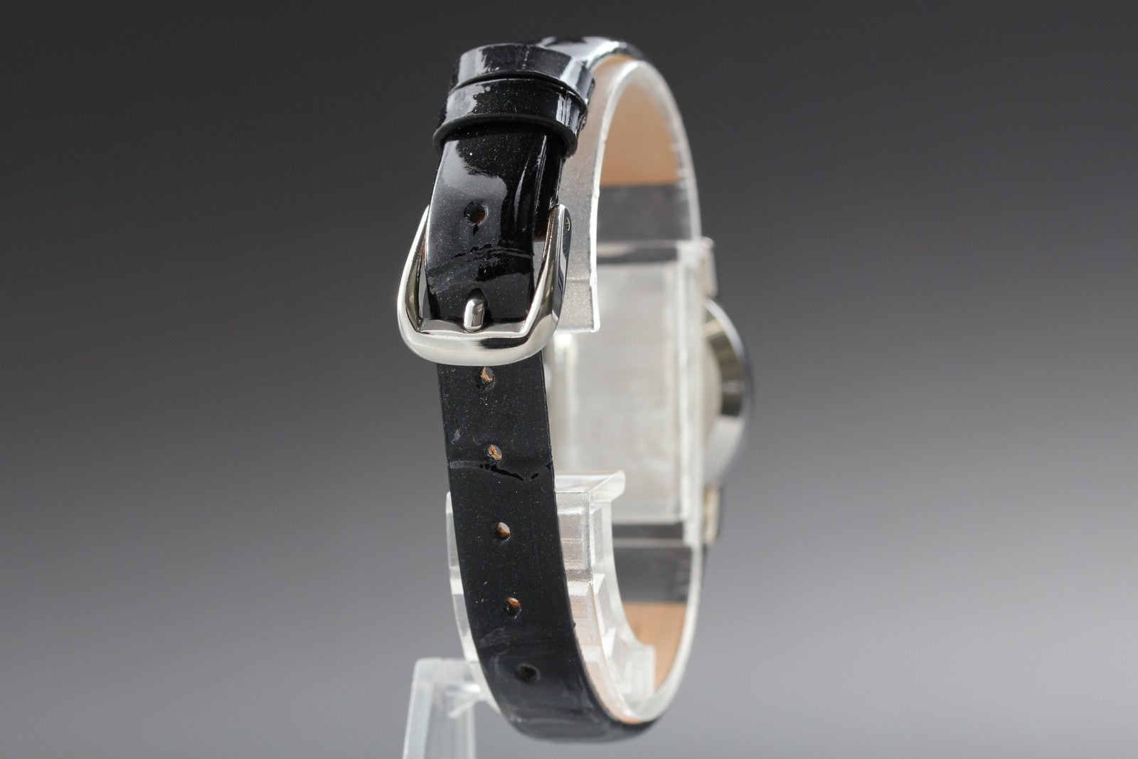 1973 Near MINT OMEGA Geneve 21mm 511.0411 Manual Silver Dial Women's Vintage