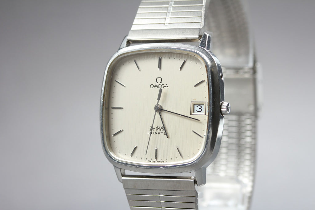 1980 Near MINT OMEGA De Ville 33mm 192.0049 Quartz Silver Dial Men's Vintage