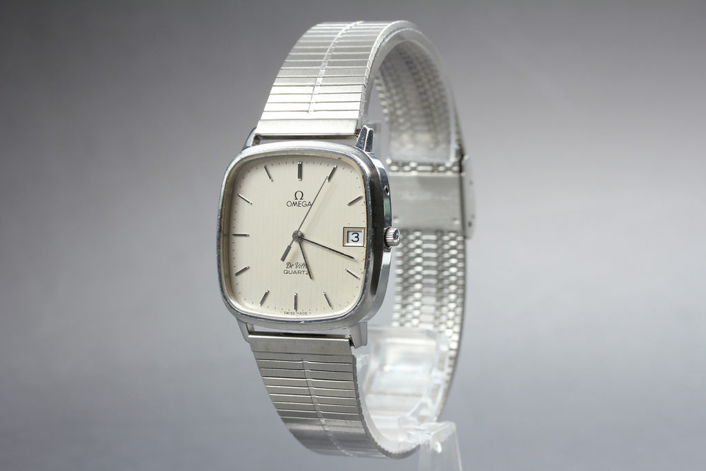 1980 Near MINT OMEGA De Ville 33mm 192.0049 Quartz Silver Dial Men's Vintage