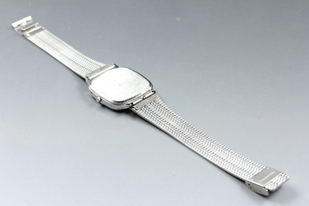 1980 Near MINT OMEGA De Ville 33mm 192.0049 Quartz Silver Dial Men's Vintage