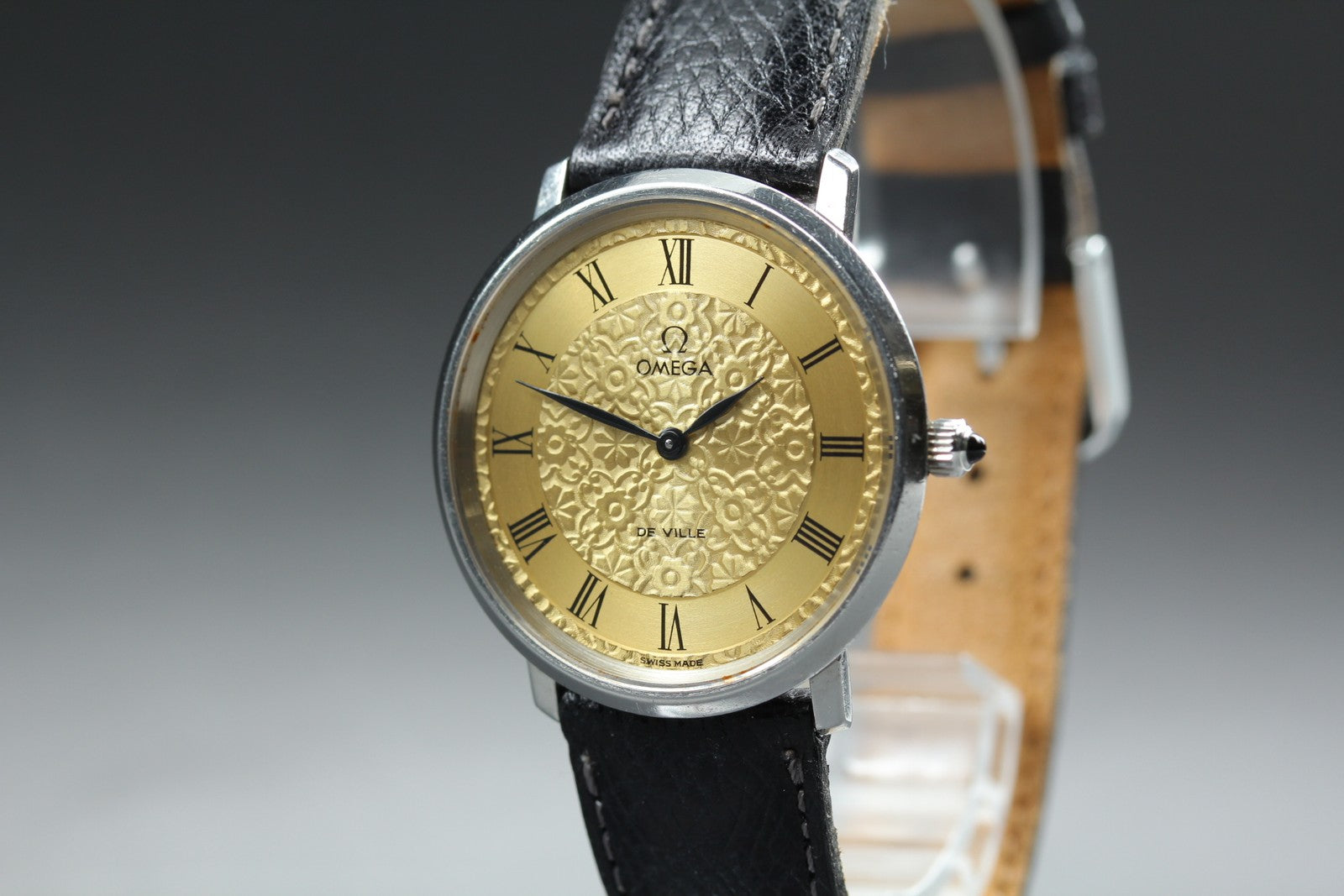1973 Near MINT OMEGA De Ville 33mm 111.0107 Manual Floral Dial Men's Vintage