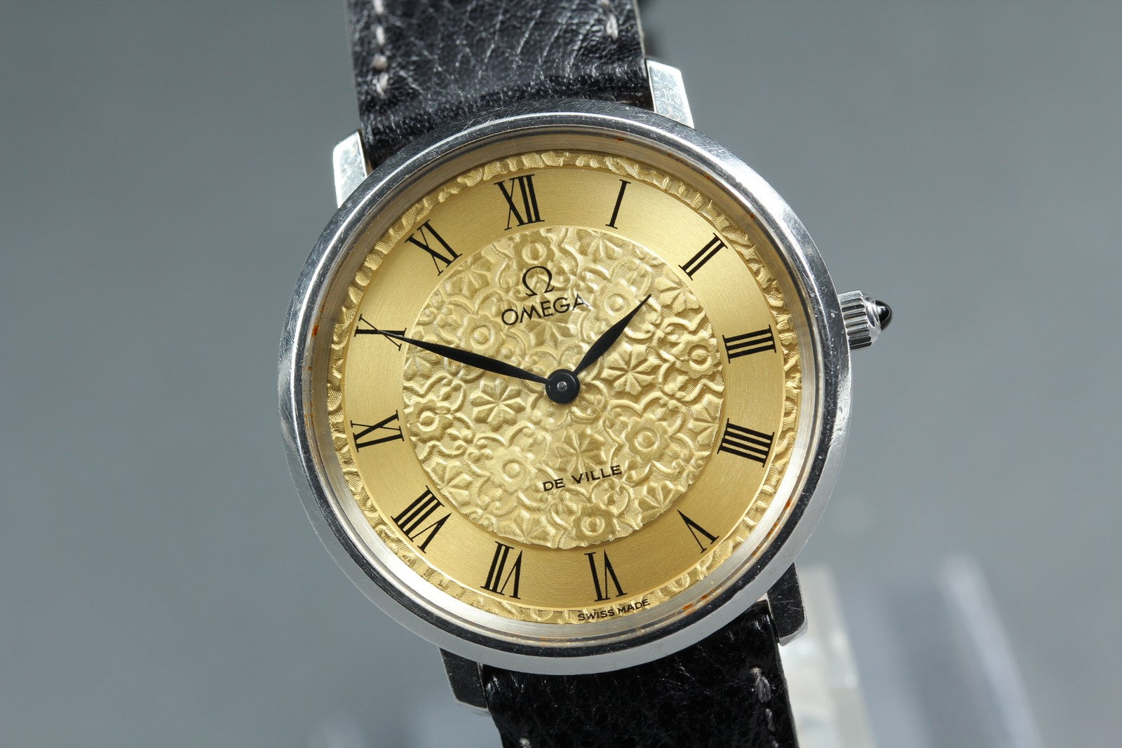 1973 Near MINT OMEGA De Ville 33mm 111.0107 Manual Floral Dial Men's Vintage