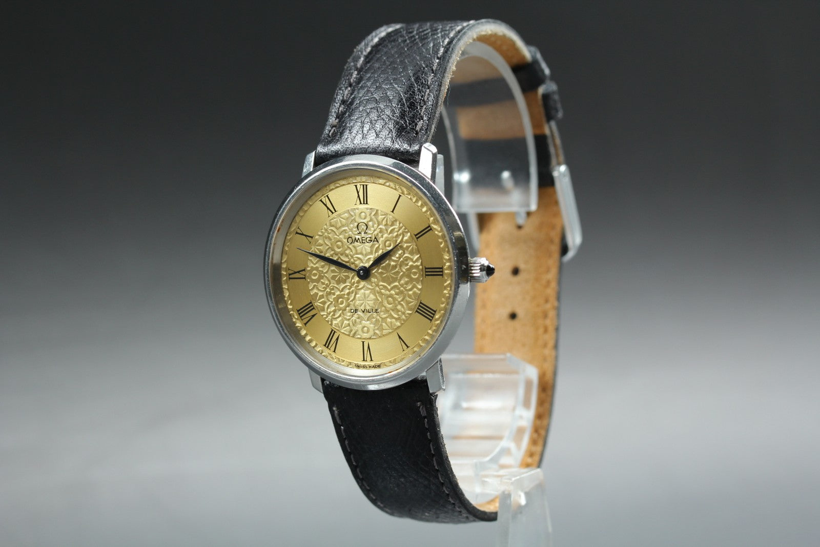 1973 Near MINT OMEGA De Ville 33mm 111.0107 Manual Floral Dial Men's Vintage