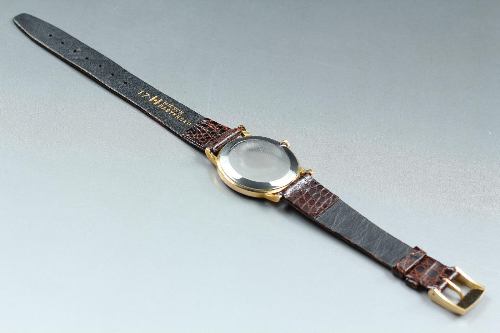 1978 Near MINT OMEGA De Ville 32mm 111.0140 Manual Gold Roman Dial Men's Vintage
