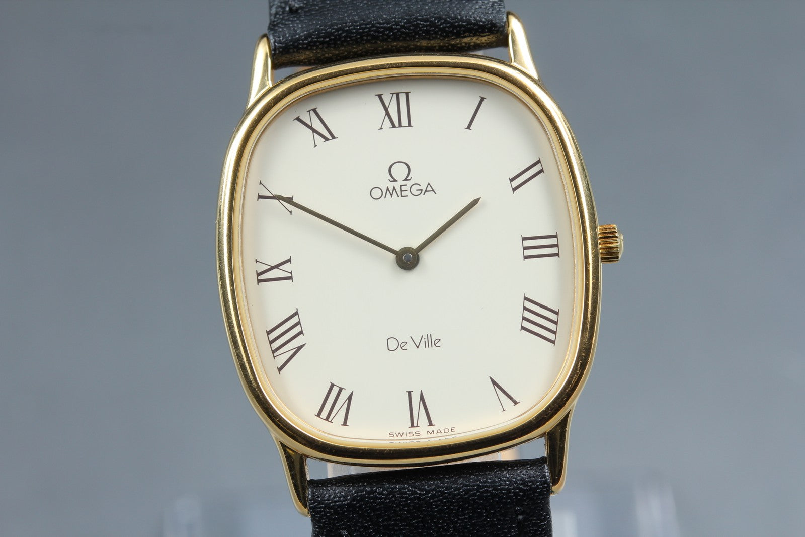 1984 Near MINT OMEGA De Ville 191.0220 29mm Quartz Roman Dial Men's Vintage