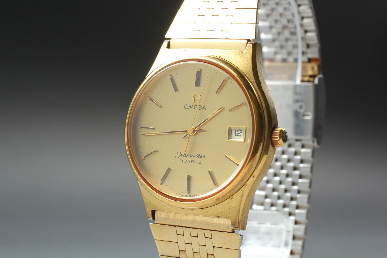 1977 Near MINT OMEGA Seamaster 35mm 196.0116 Quartz Gold Dial Men's Vintage