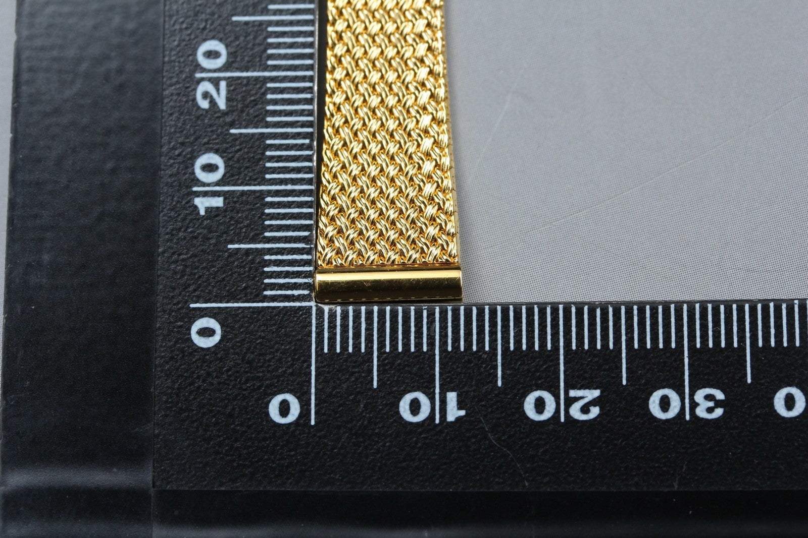 Near MINT OMEGA Milanese/Mesh Band 12mm Gold Plated Bracelet Women's Vintage