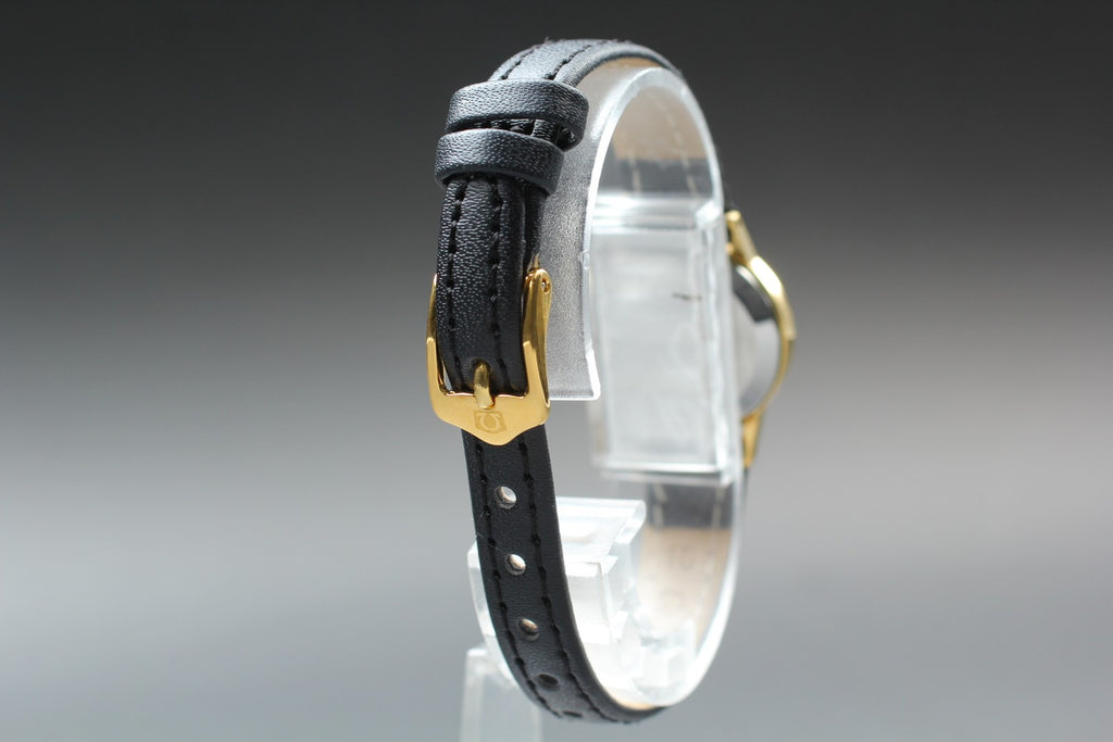 1974 Near MINT OMEGA Geneve 20mm 511.0451 Manual Wind Gold Dial Women's Vintage