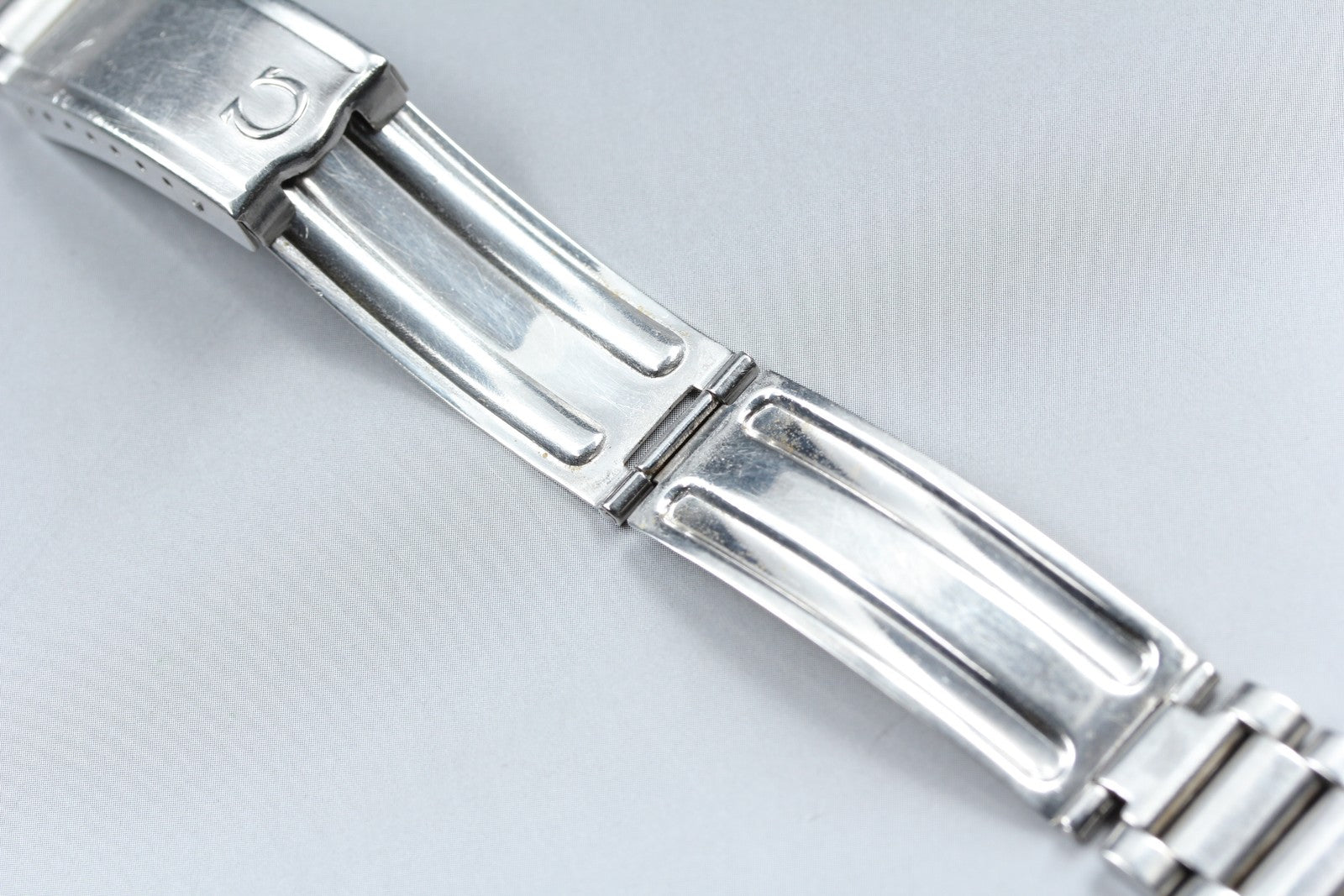 Near MINT OMEGA Bracelet FF002/1125 20mm Stainless Steel Silver Men's Vintage