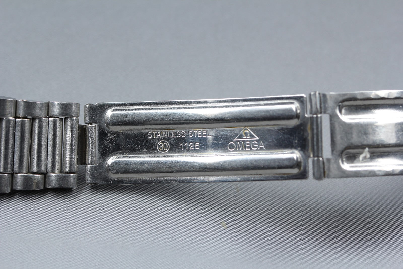 Near MINT OMEGA Bracelet FF002/1125 20mm Stainless Steel Silver Men's Vintage