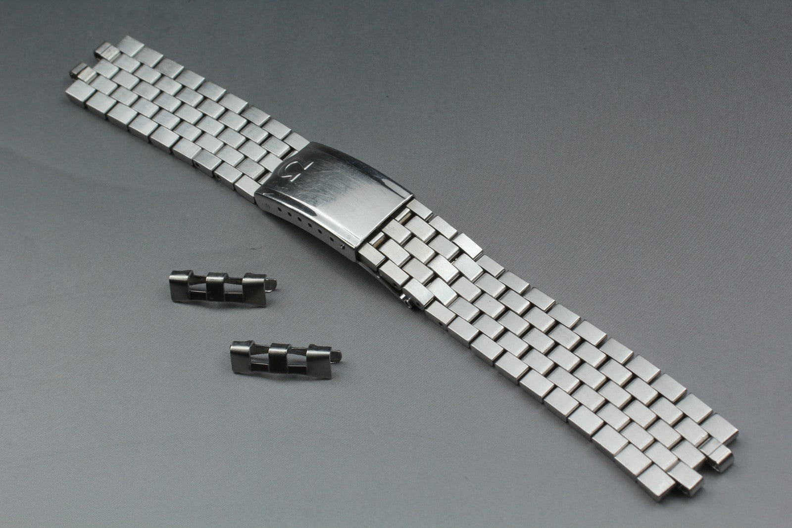 Near MINT OMEGA Brick Bracelet FF518/1040 19mm Stainless steel Men's Vintage
