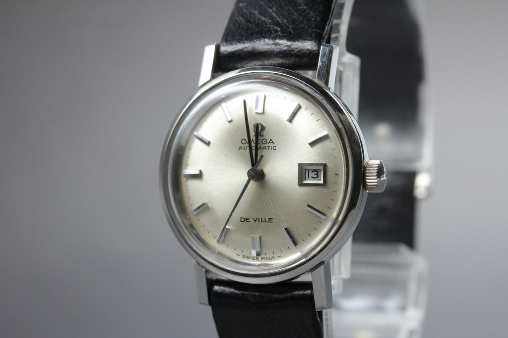 Near MINT OMEGA Seamaster De Ville 25mm Automatic Silver Dial Women's Vintage