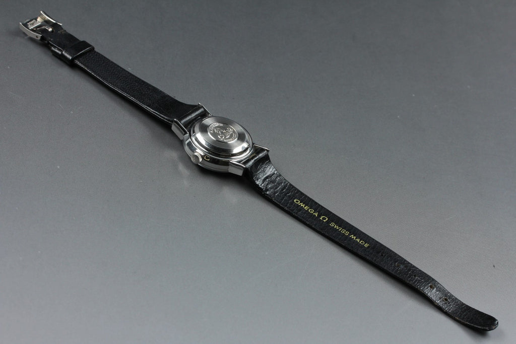 Near MINT OMEGA Seamaster De Ville 25mm Automatic Silver Dial Women's Vintage